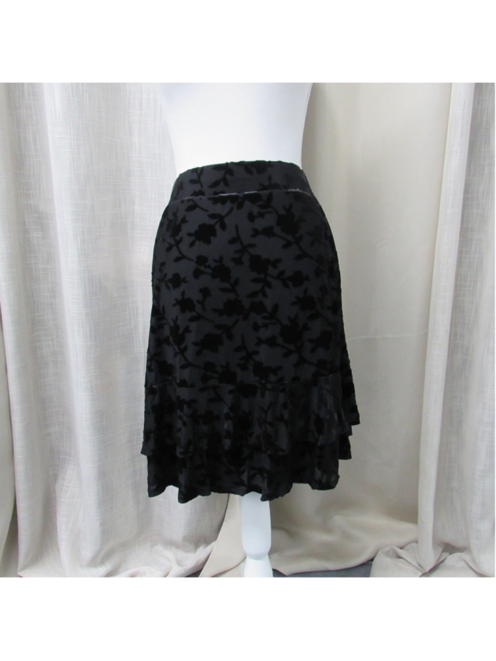 Black Velvet Floral Ruffle Hem Skirt Plus Size 3X Whimsigoth Goth Fairy Grunge
